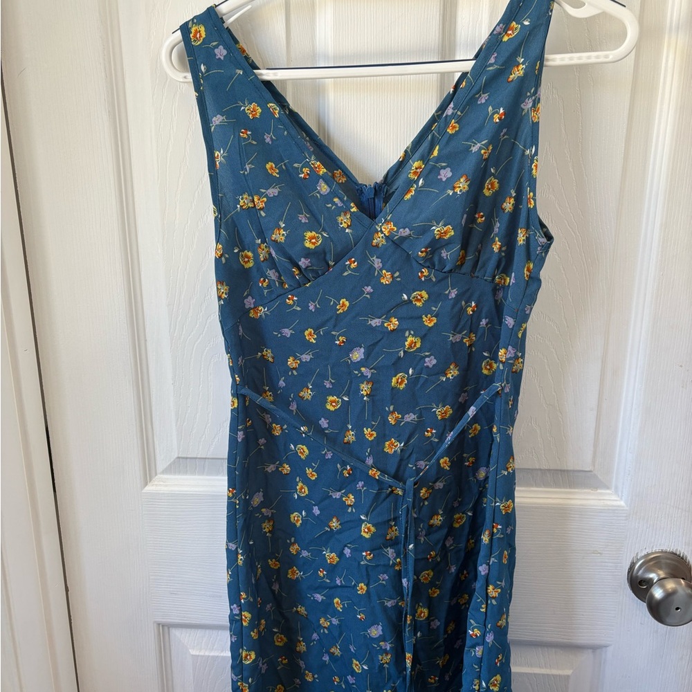 Floral Blue Sleeveless Dress